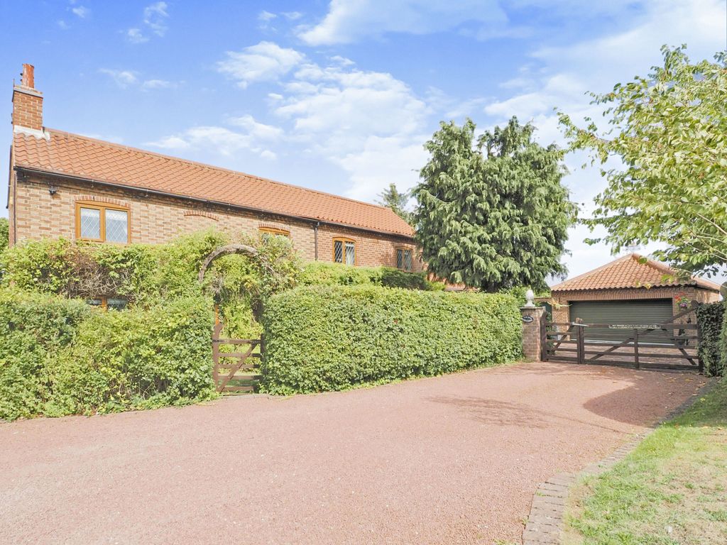 4 bed detached house for sale in 18 Watkins Lane, SturtonLeSteeple