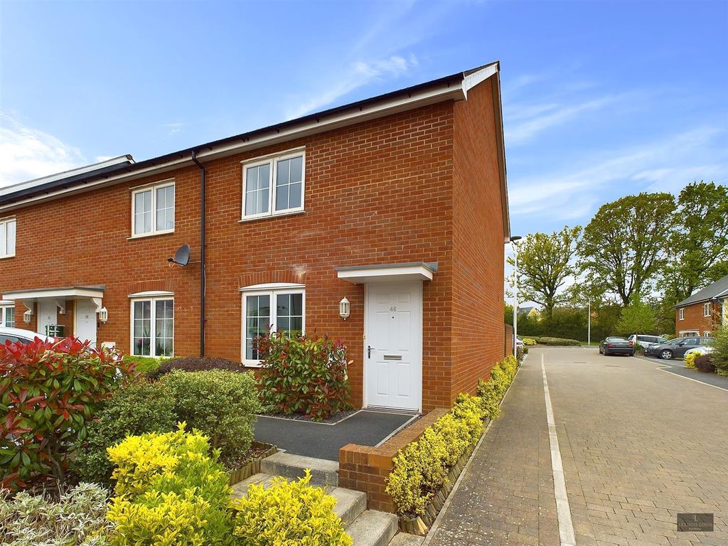 2 bed end terrace house for sale in Whitaker Close, Pinhoe, Exeter EX1