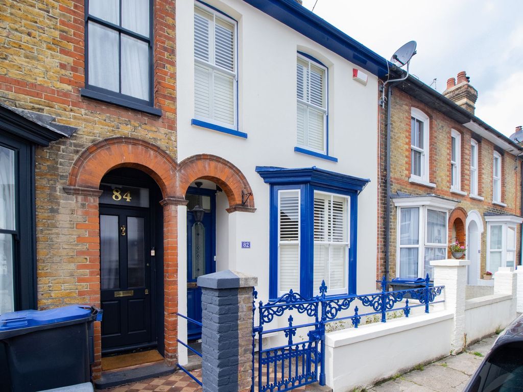 3 bed terraced house for sale in Regent Street, Whitstable CT5, £