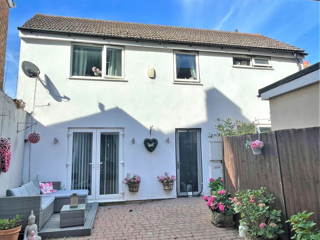 3 bed detached house for sale in Ethelbert Road, Folkestone CT19 Zoopla