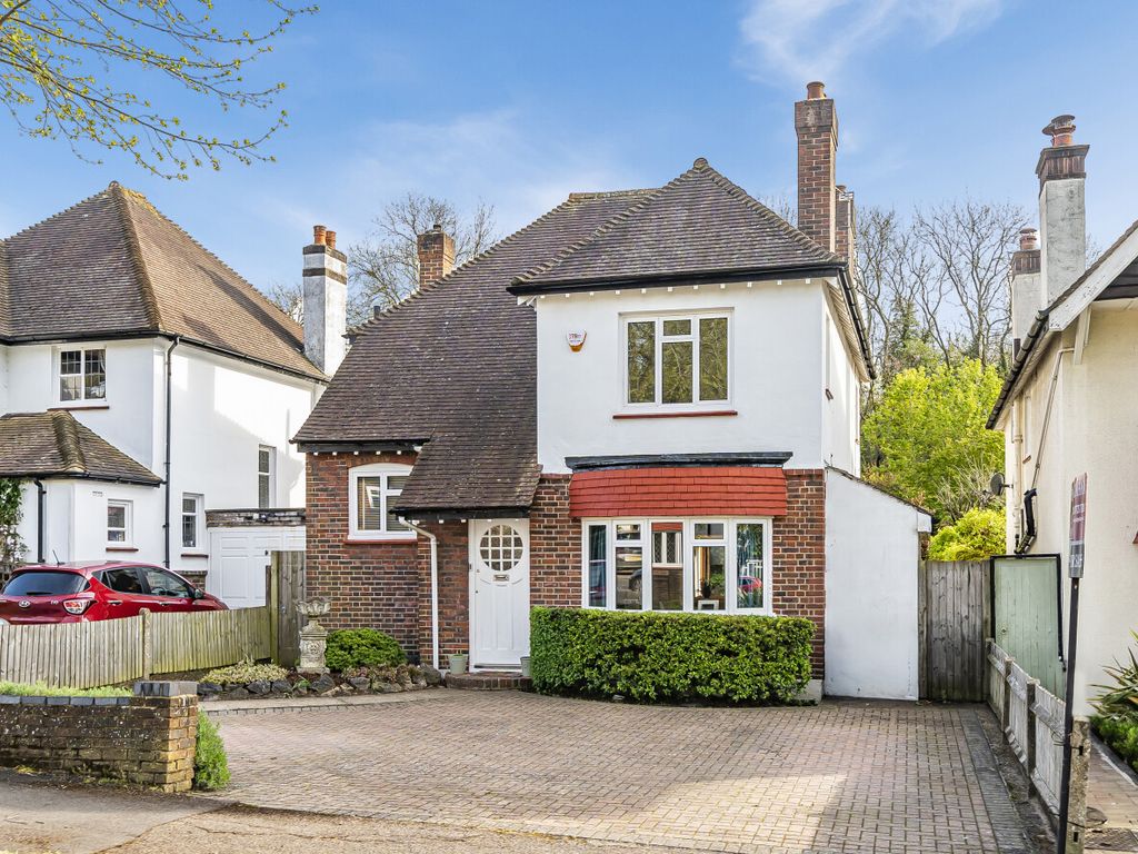 3 bed detached house for sale in Furzedown Road, Sutton SM2, £775,000
