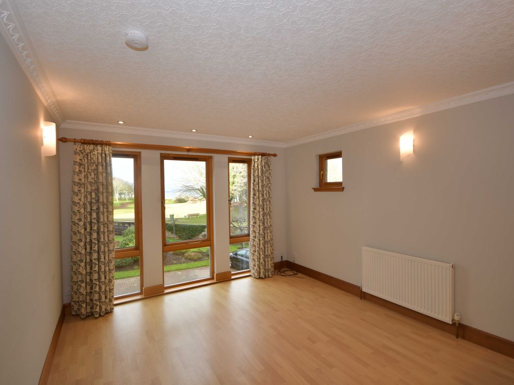 2 bed flat to rent in Royal Marine Apartments, Marine Road, Nairn IV12