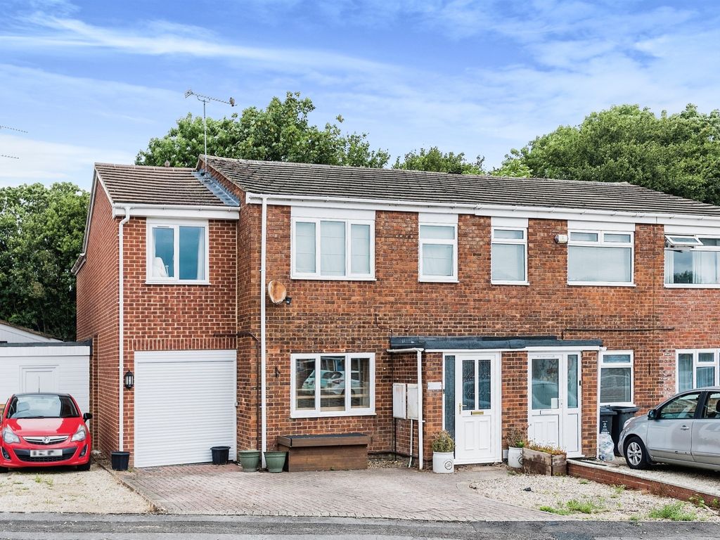 4 bed detached house for sale in Conisborough, Toothill, Swindon SN5