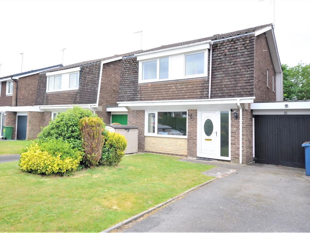 3 bed link detached house for sale in Cedars Drive, Stone ST15, £