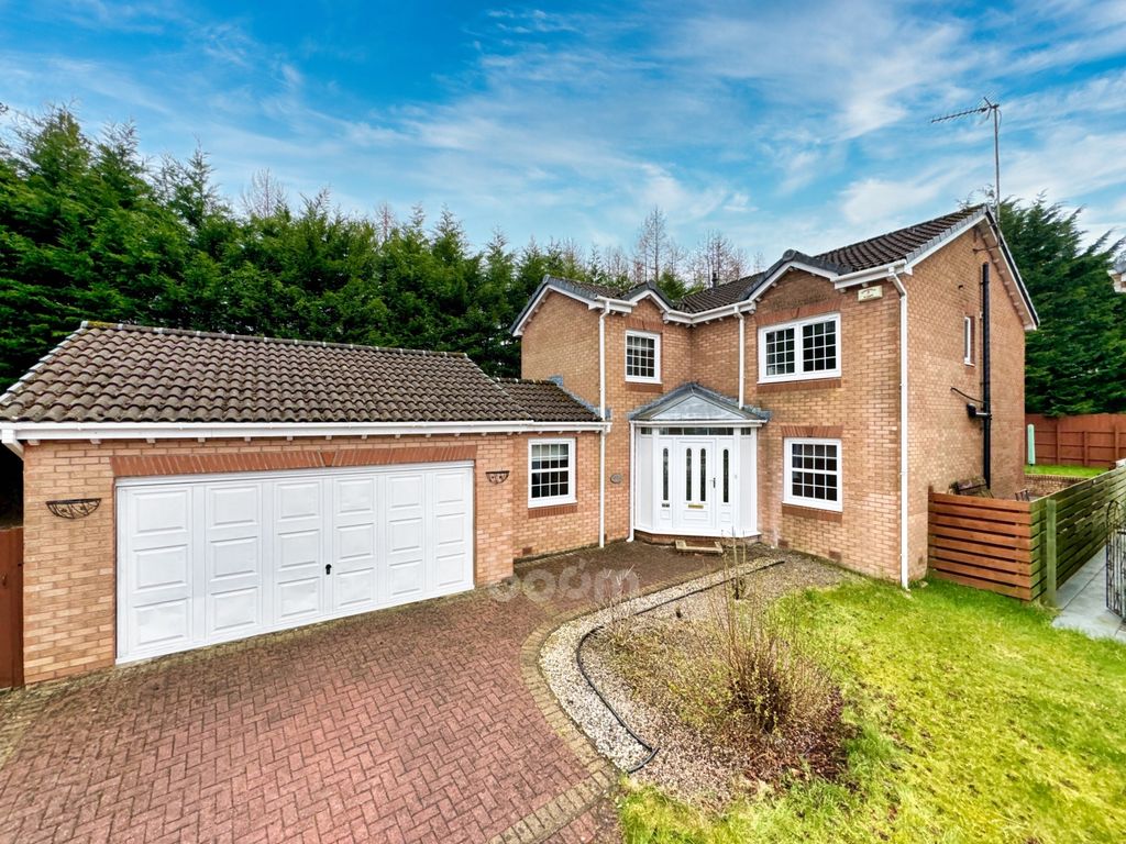 5 bed detached house for sale in Woodlands Crescent, Johnstone PA5, £