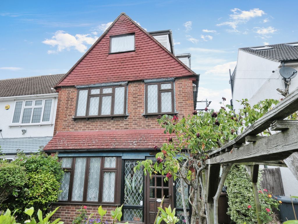 4 bed end terrace house for sale in Carstairs Road, London SE6 Zoopla