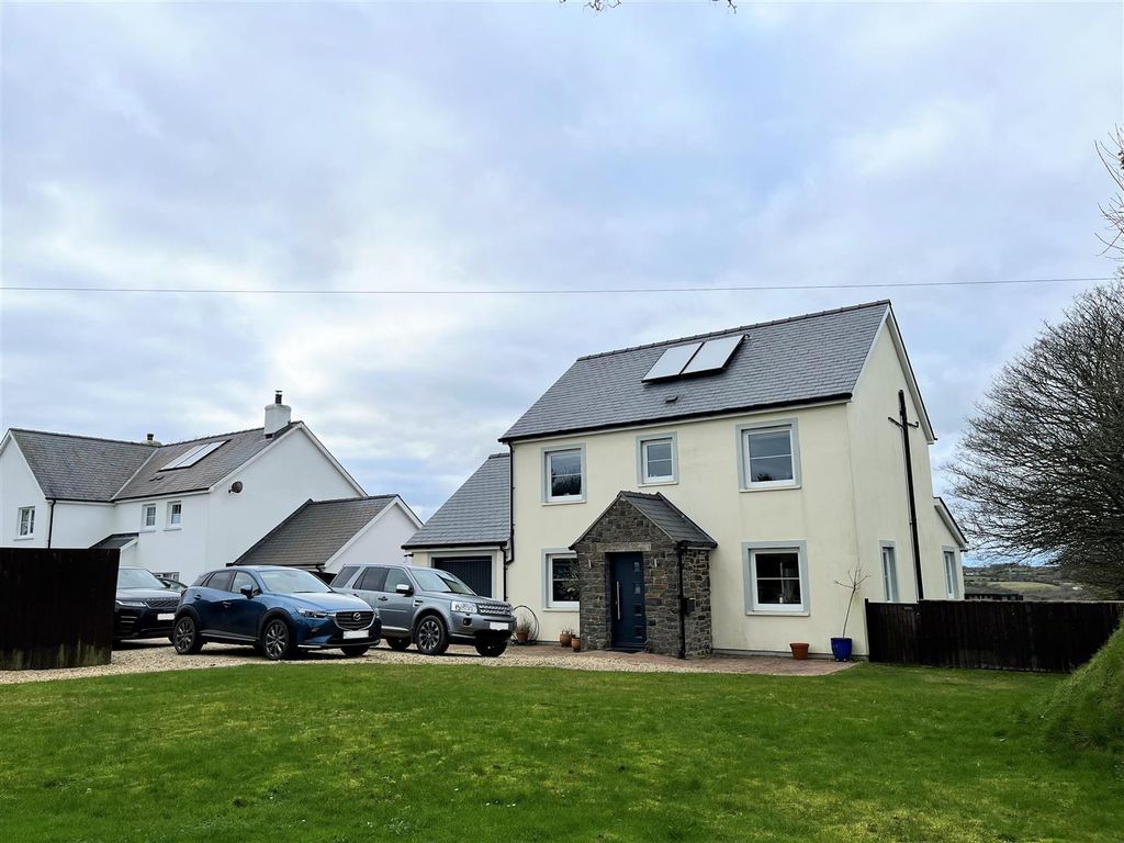 4 bed detached house for sale in Spittal, Haverfordwest SA62 Zoopla