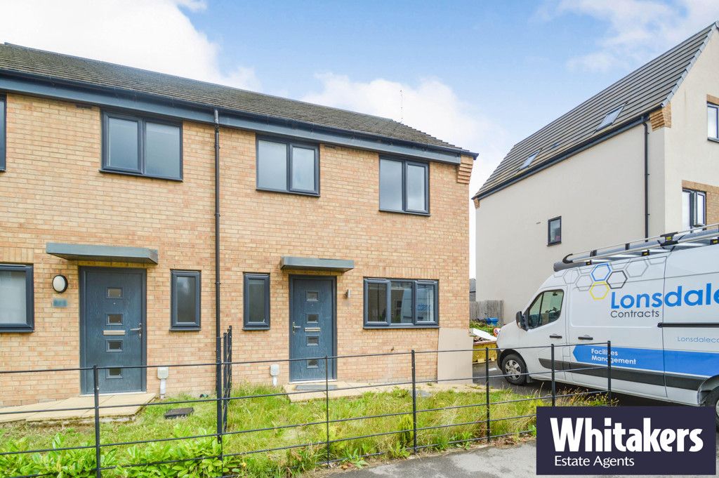 3 bed semidetached house to rent in Pioneer Way, Kingswood, Hull HU7 Zoopla