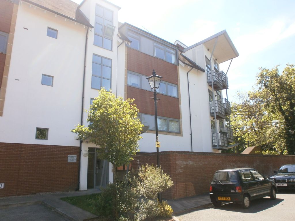 2 bed flat to rent in Woodbrooke Grove, Bourneville B31 Zoopla