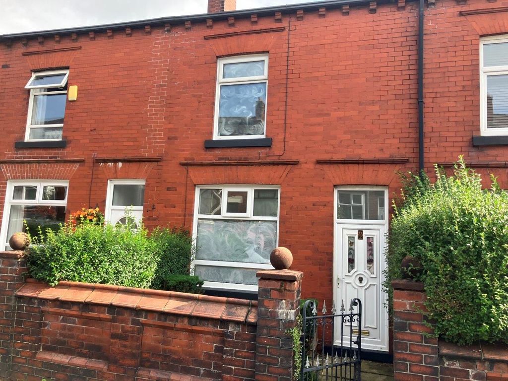 3 bed terraced house for sale in Hawarden Street, Bolton BL1, £140,000