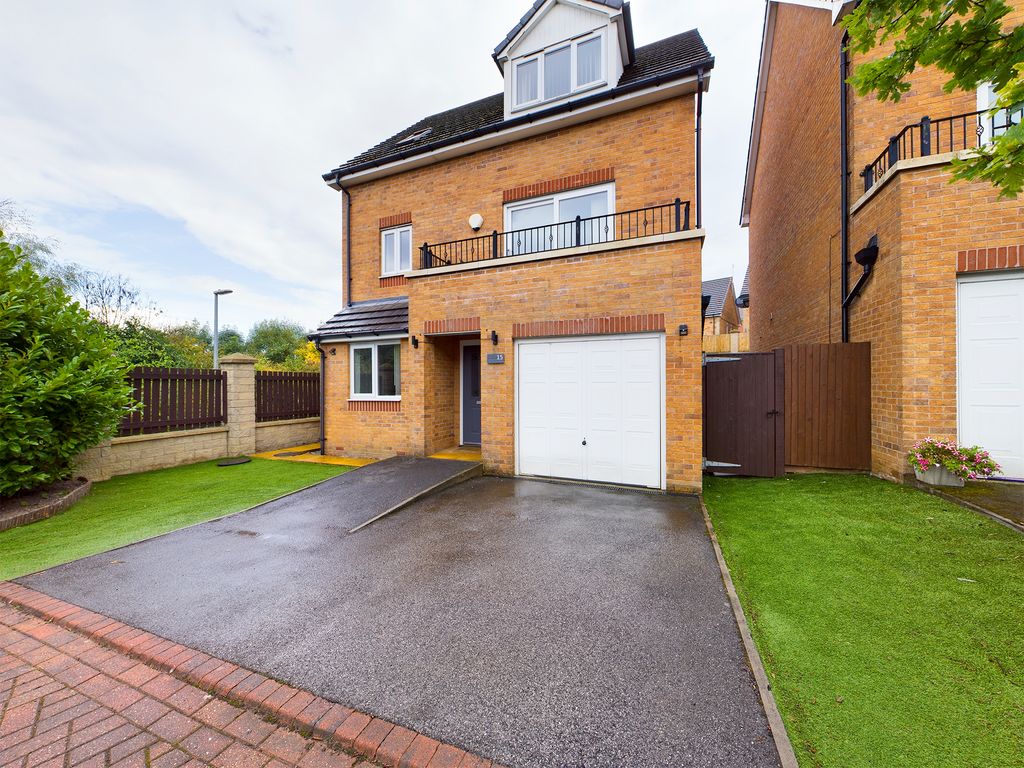4 bed detached house for sale in Upper Hoyland Road, Hoyland, Barnsley