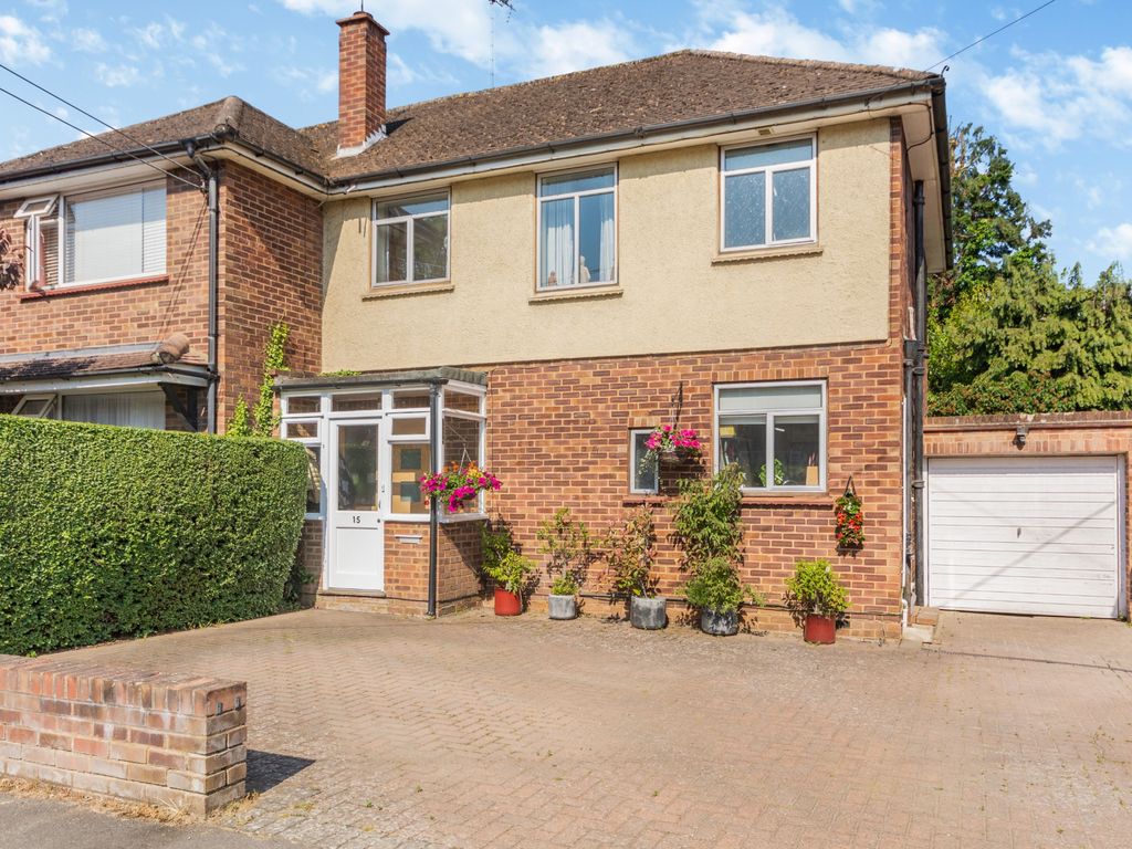 3 bed semidetached house for sale in Little Reeves Avenue, Amersham