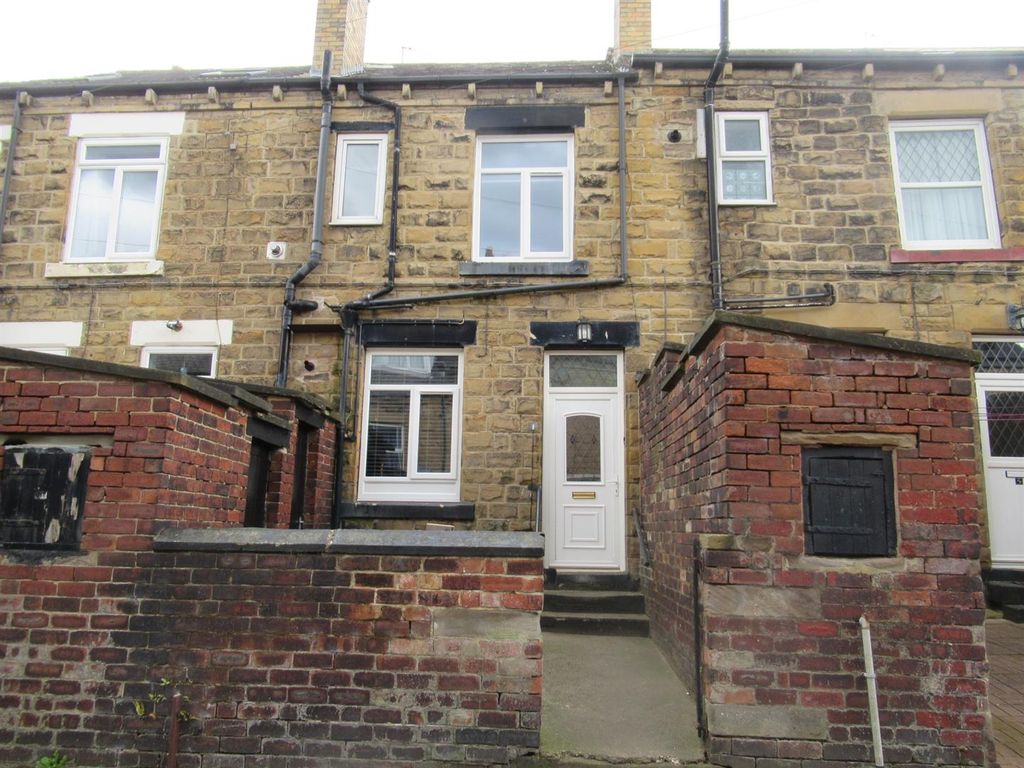 2 bed terraced house to rent in Talbot Terrace, Rothwell, Leeds LS26, £