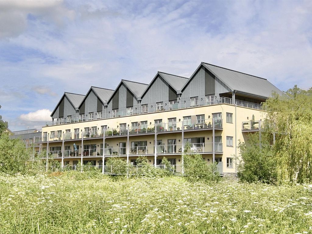 Bowles Court, Westmead Lane, Chippenham SN15  