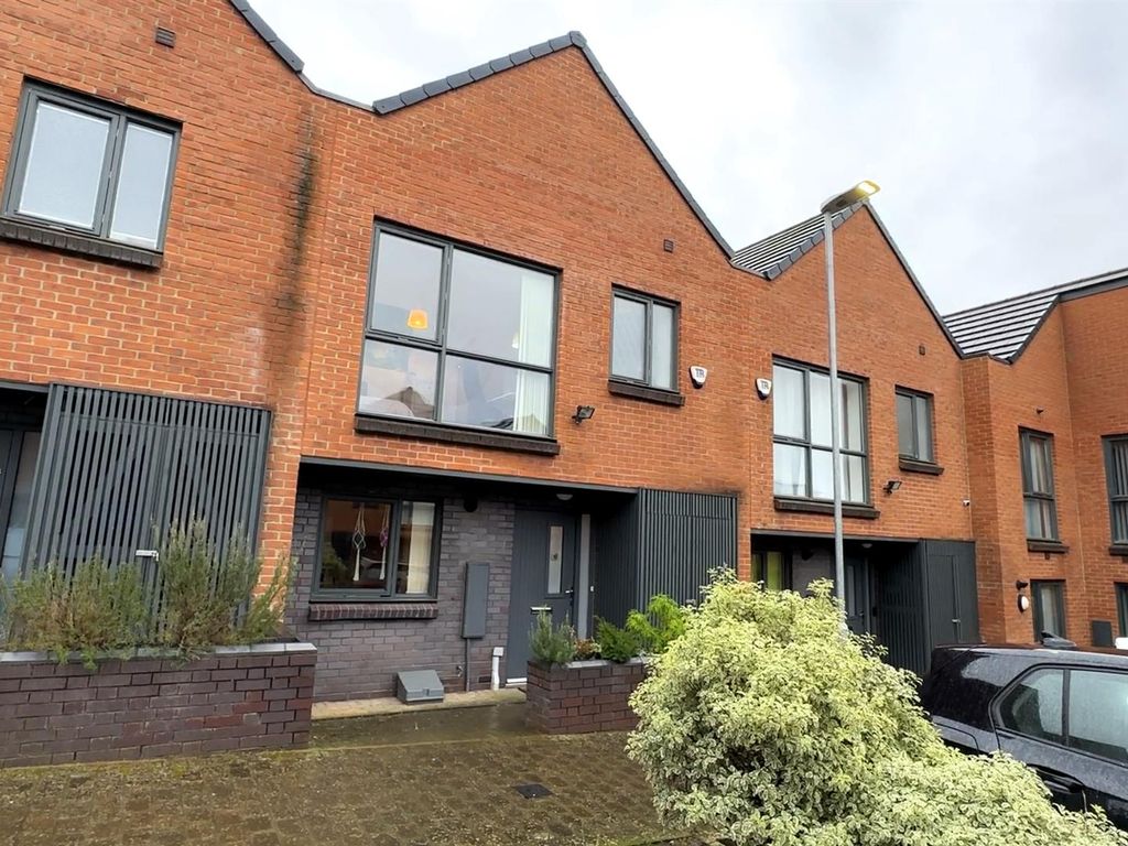 3 bed terraced house for sale in Brunel Street, Bensham, Gateshead NE8