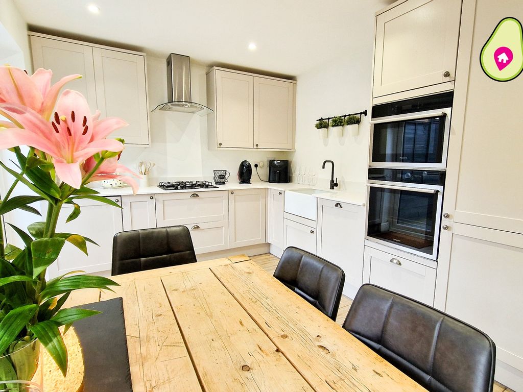 3 bed terraced house for sale in Oakengates, Birch Hill, Bracknell RG12