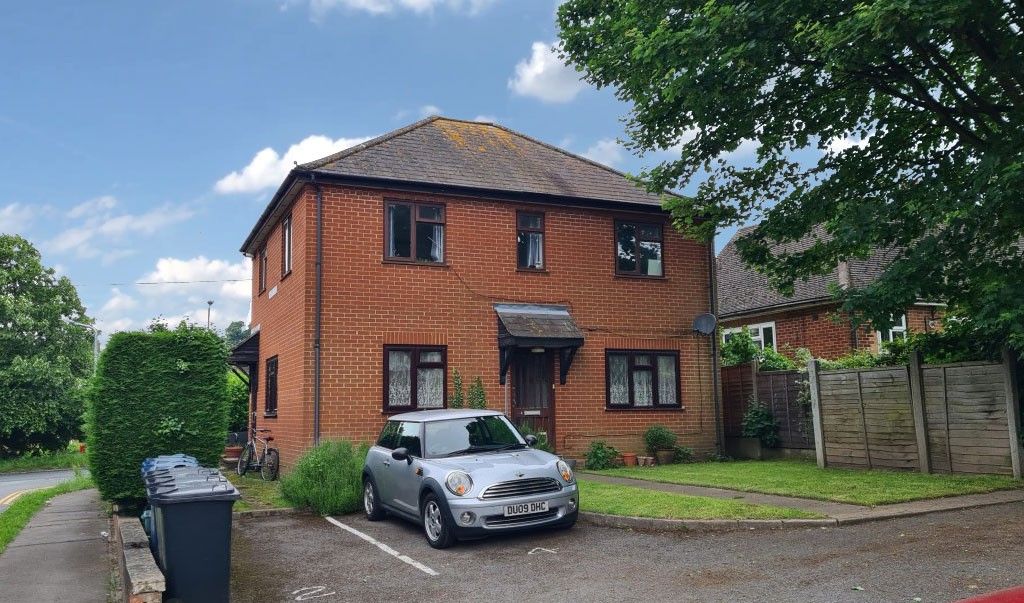 2 bed flat for sale in Flat 2, Lavender House, Seymour Court Road