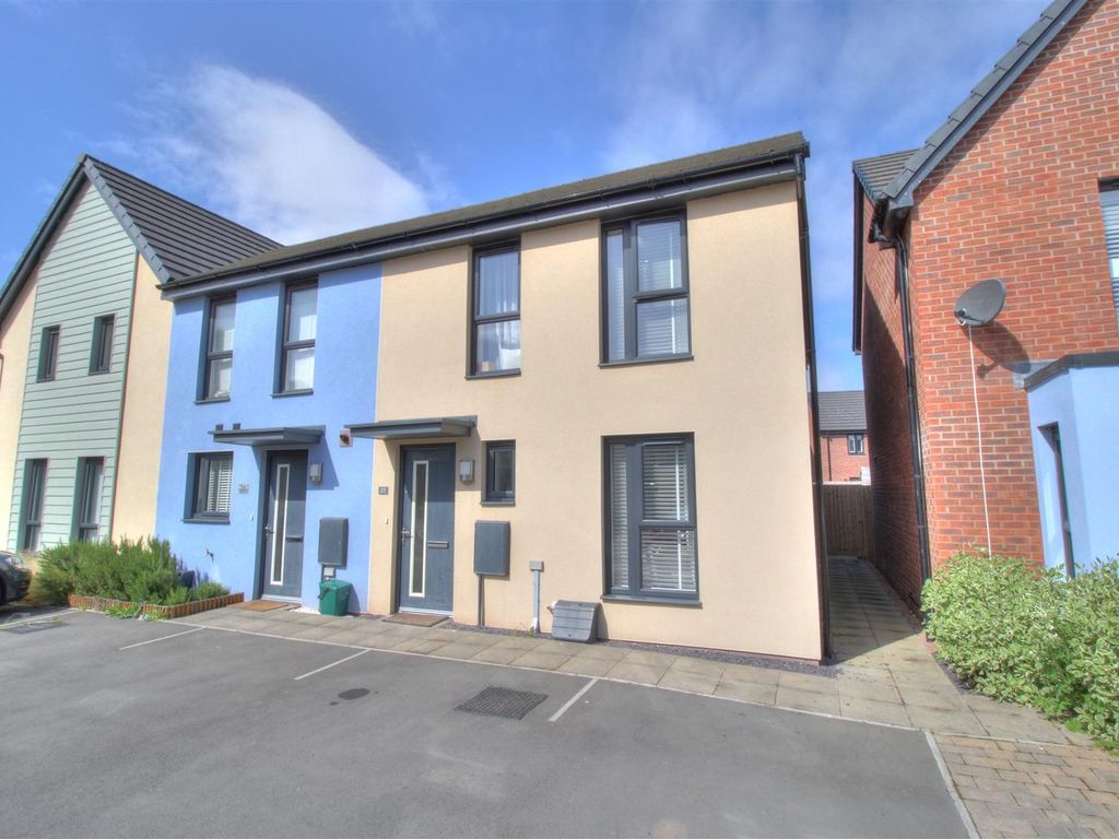 3 bed end terrace house for sale in Rhodfa Cambo, Barry CF62 Zoopla
