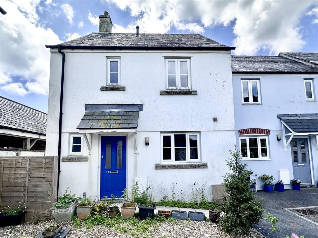 3 bed end terrace house for sale in Pagoda Drive, Duporth, St. Austell
