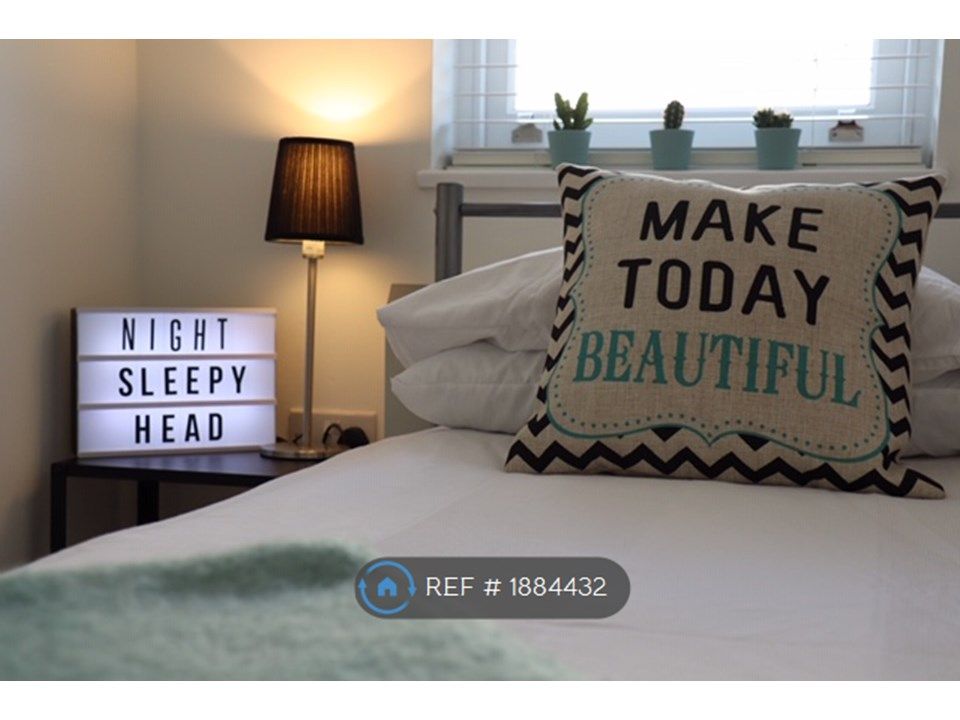 1 bed flat to rent in South Ealing Road, London W5, £1,500 pcm Zoopla