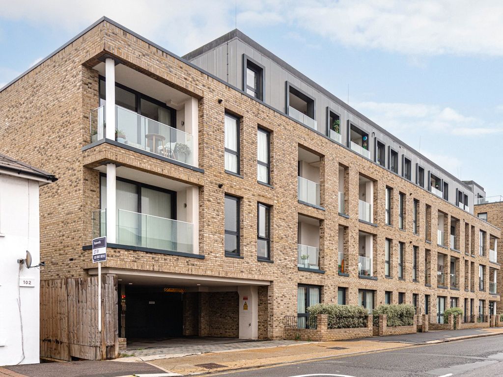 2 bed for sale in Brighton Road, Surbiton KT6, £650,000 Zoopla