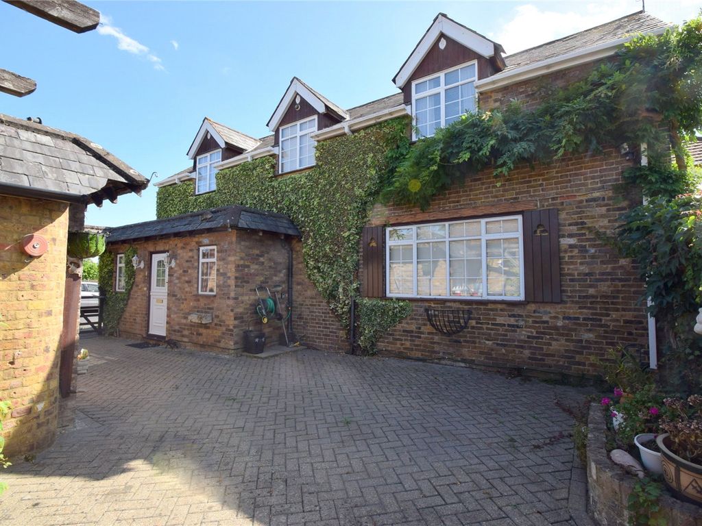 3 bed cottage for sale in Victoria Road, Eton Wick, Berkshire SL4 Zoopla