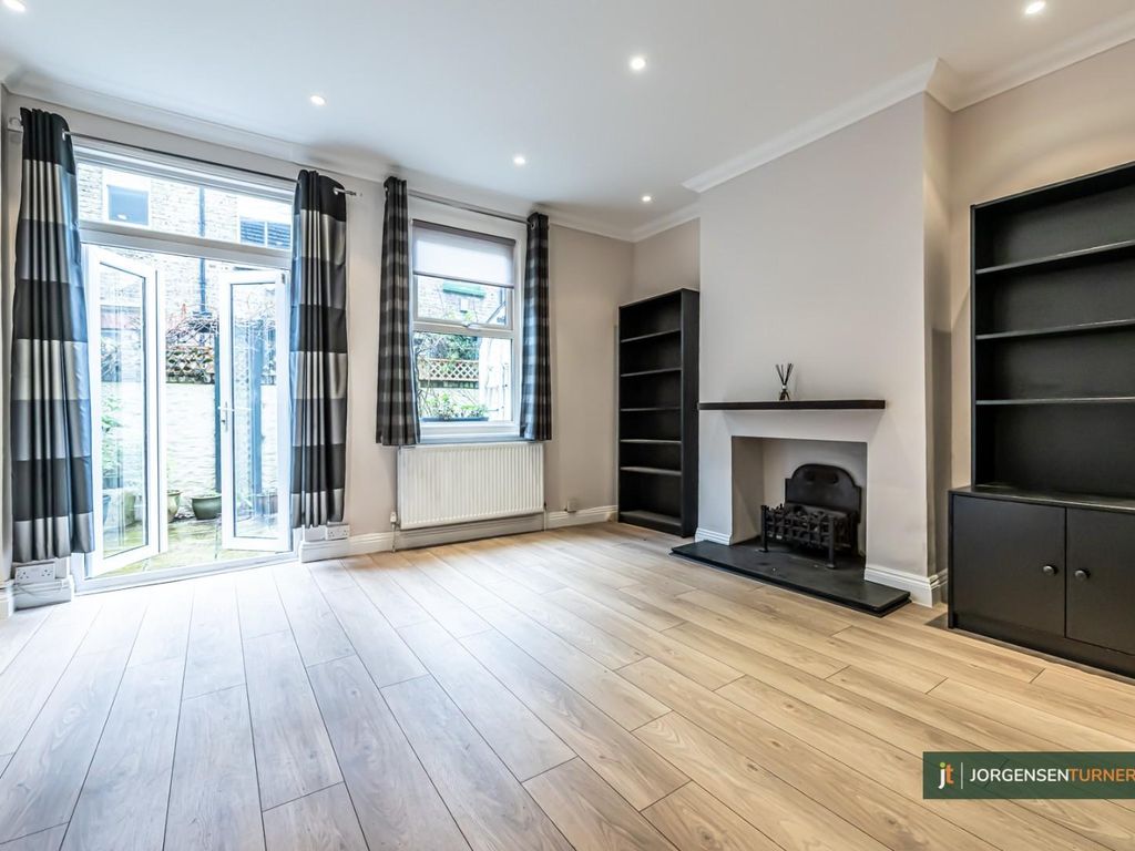 3 bed terraced house to rent in Galloway Road, London W12, £2,500 pcm