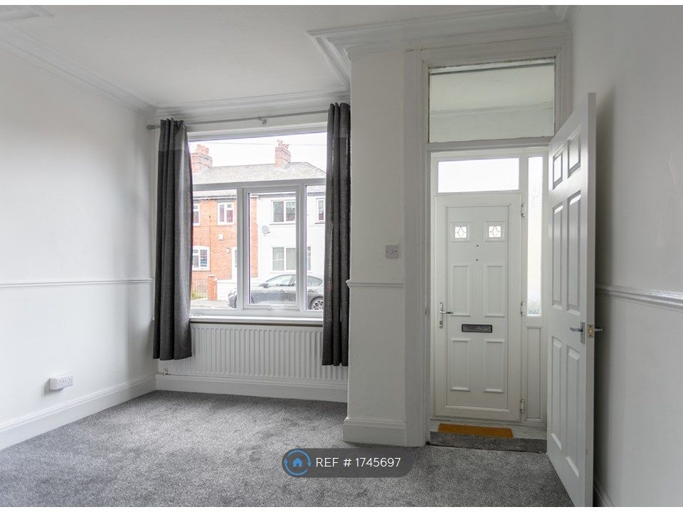 4 bed terraced house to rent in Ecclesburn Road, Leeds LS9 Zoopla