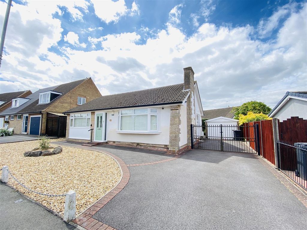 2 bed detached bungalow for sale in Neville Drive, Coalville