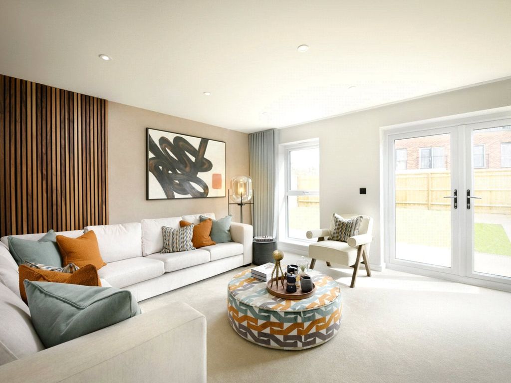 3 bed terraced house to rent in Fairways, Cuckfield Road, Burgess Hill