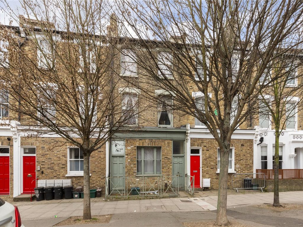 4 bed detached house for sale in Drayton Park, Highbury, Islington