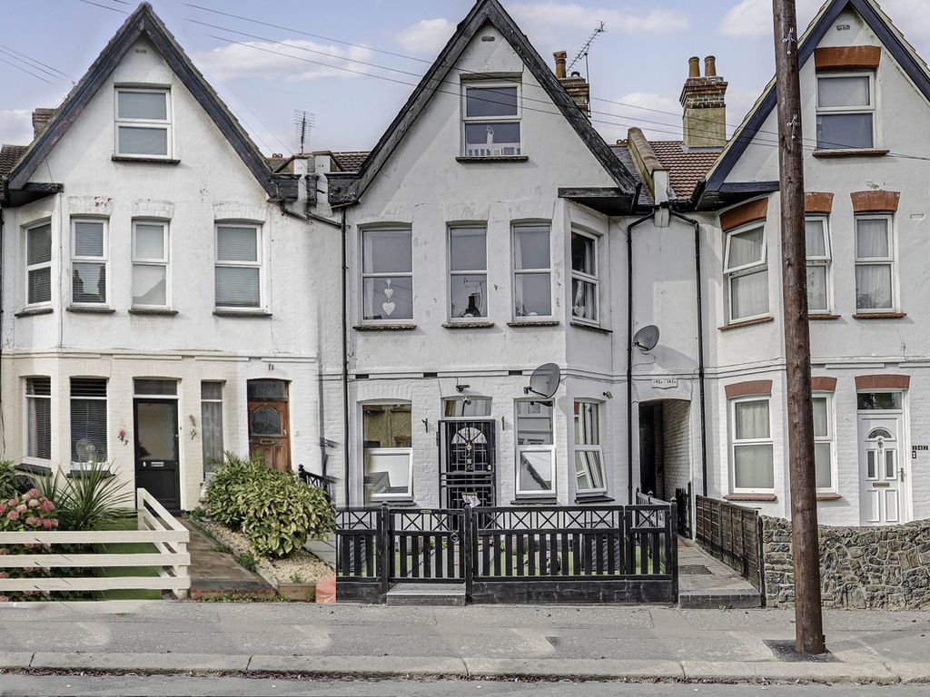 3 bed for sale in Westcliff Park Drive, WestcliffOnSea SS0