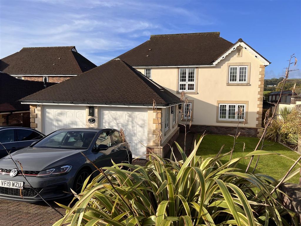 4 bed detached house for sale in Coed Y Cadno, Cwmgwili, Llanelli SA14