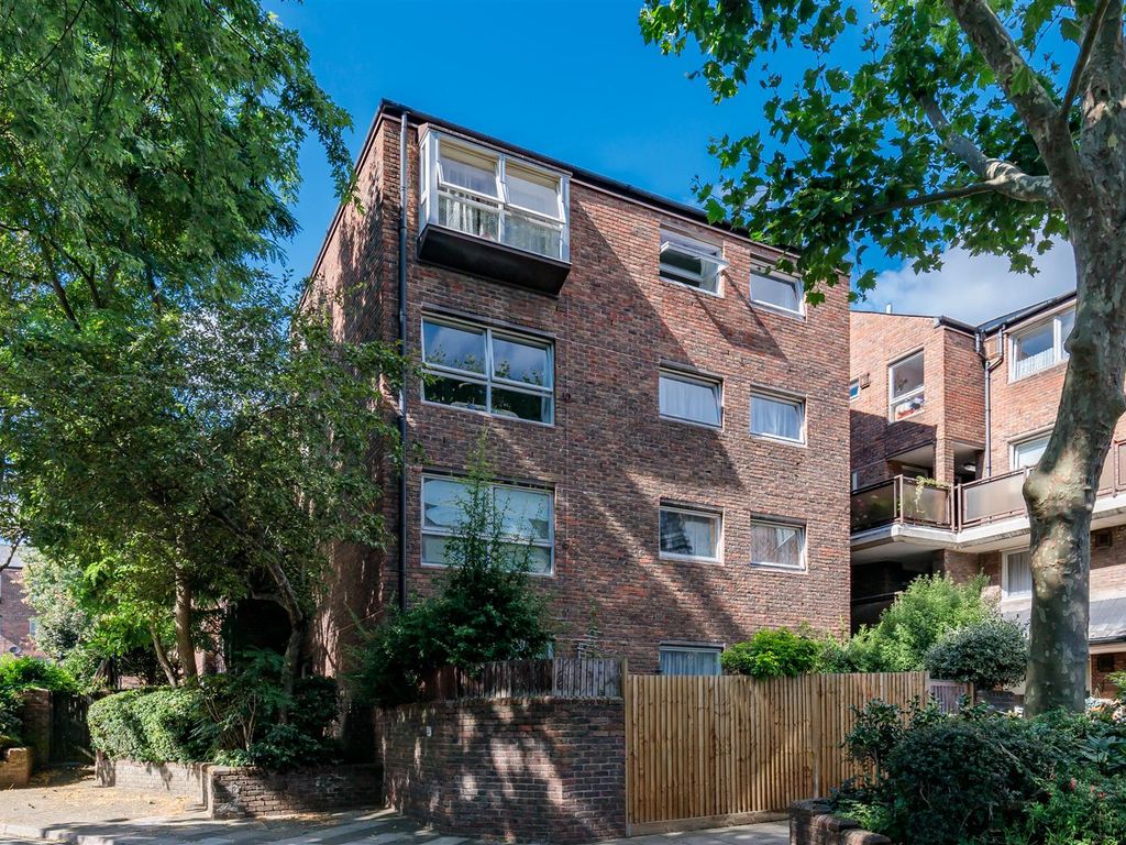 Pollitt Drive, London NW8