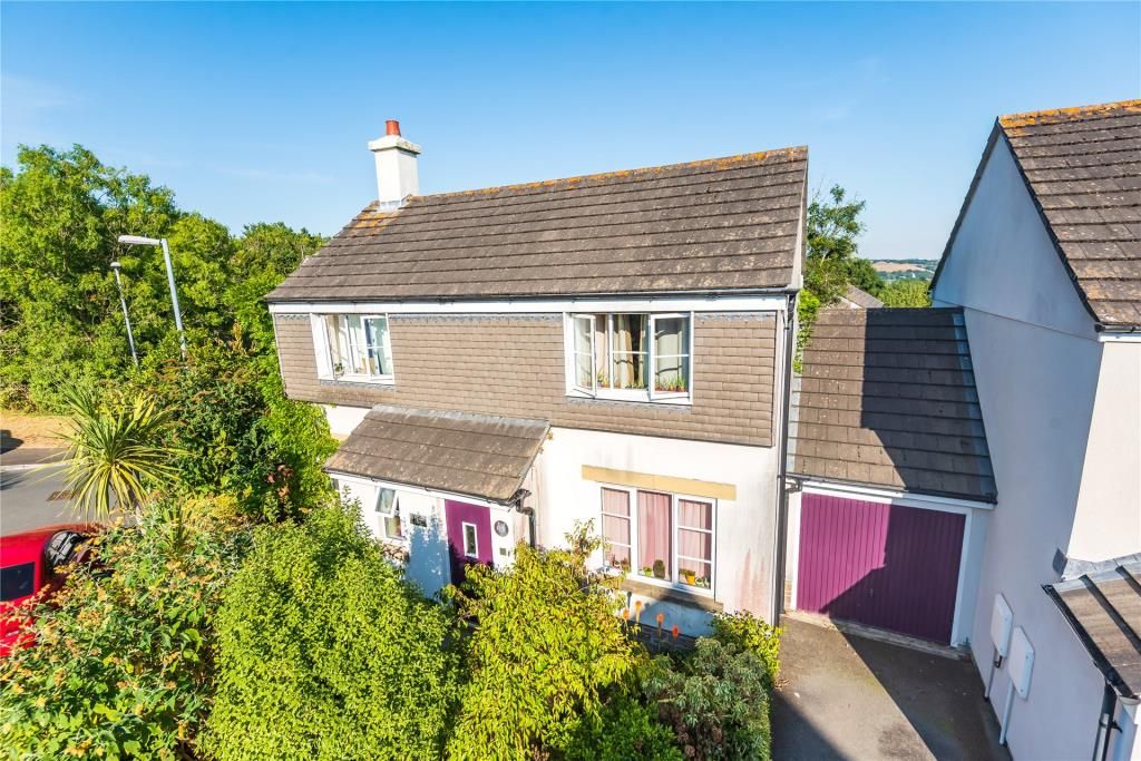 3 bed linkdetached house for sale in Myrtles Court, Pillmere, Saltash