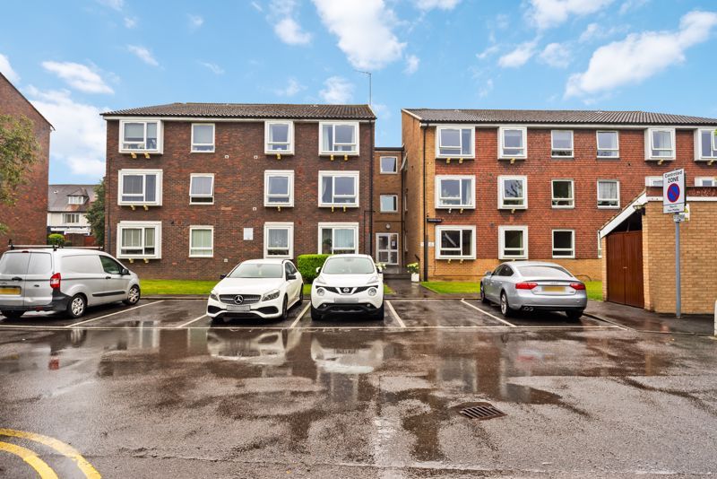 2 bed flat for sale in Station Approach, Cheam, Sutton SM2 Zoopla