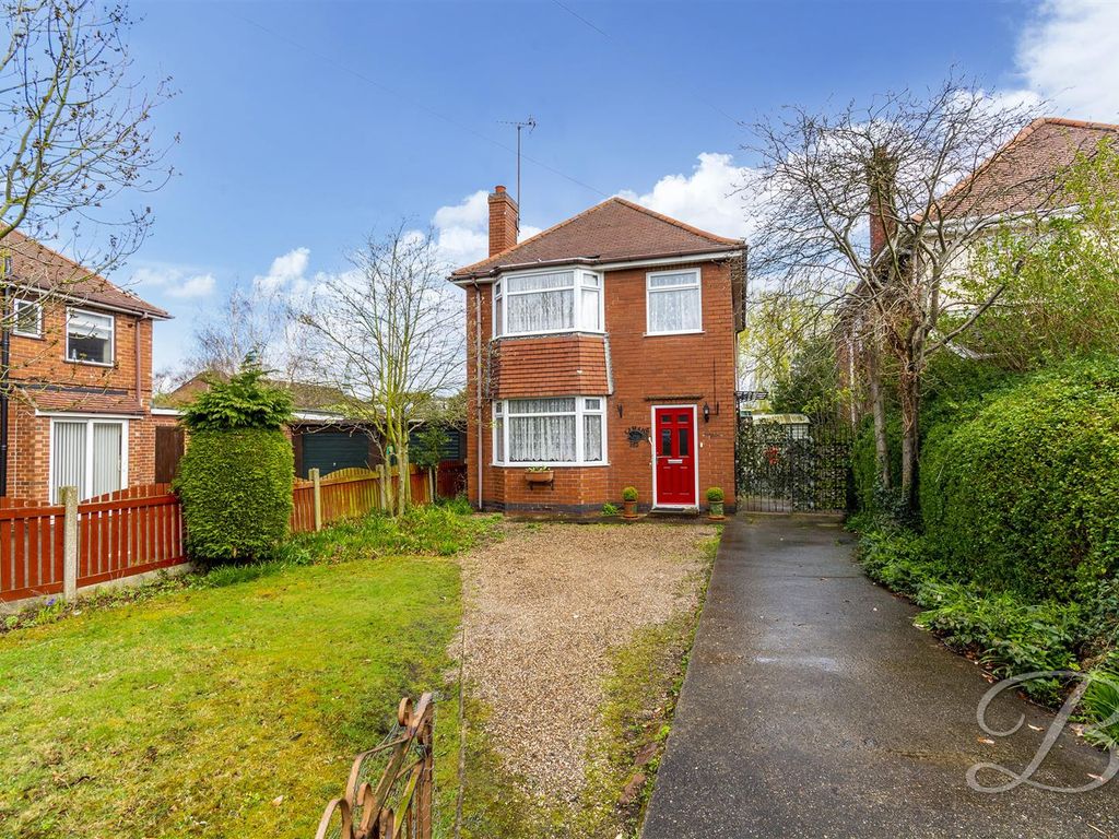 3 bed detached house for sale in Sherwood Street, Warsop, Mansfield