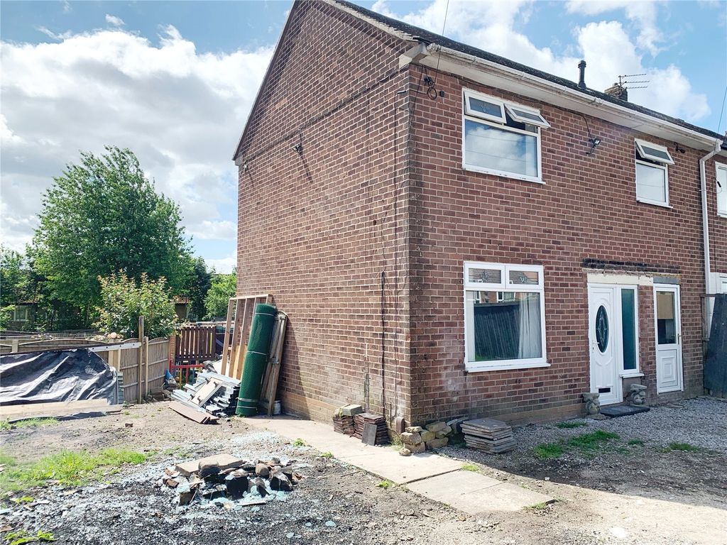 3 bed semidetached house for sale in Burnside Crescent, Middleton