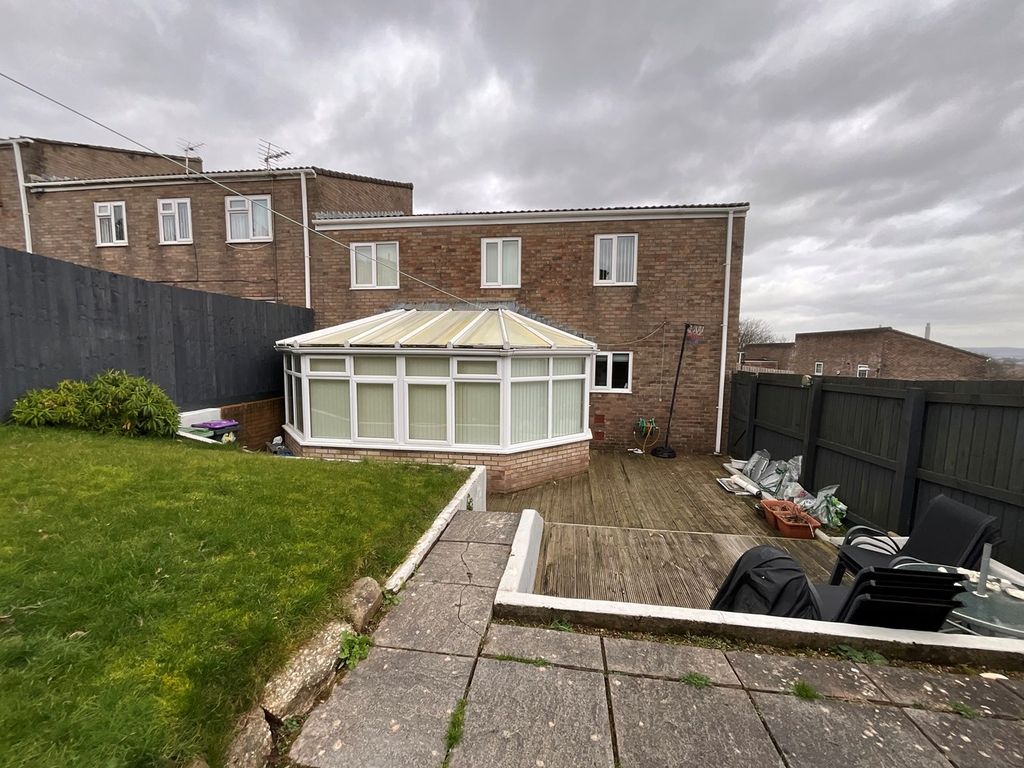 3 bed end terrace house for sale in Bowleaze, Greenmeadow, Cwmbran NP44