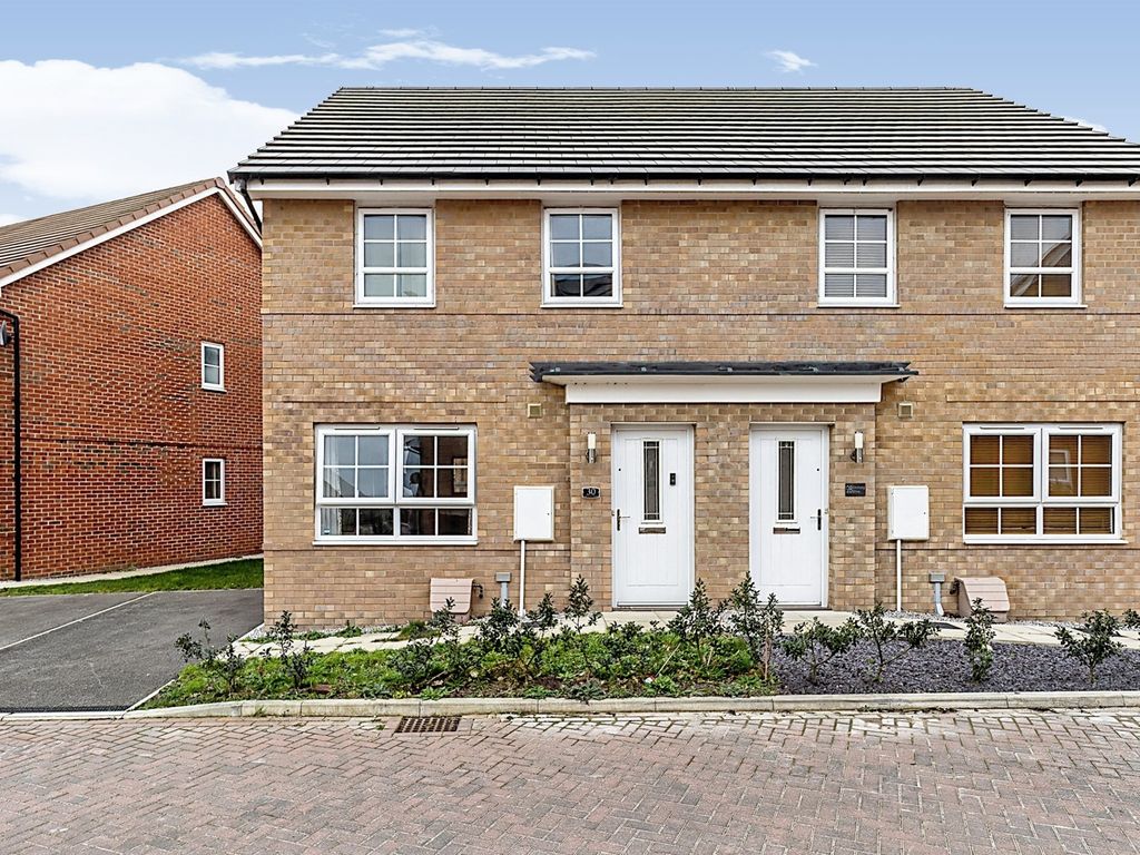 3 bed semidetached house for sale in Orchard Drive, Barlby, Selby YO8