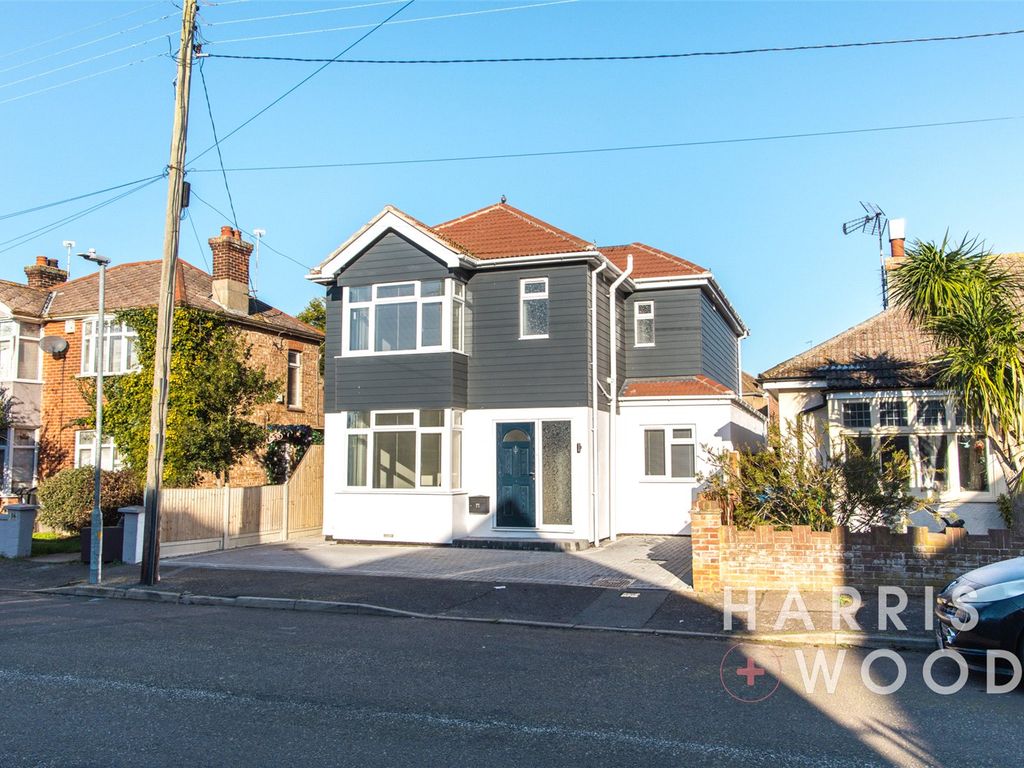 5 bed detached house for sale in Avenue, Brightlingsea