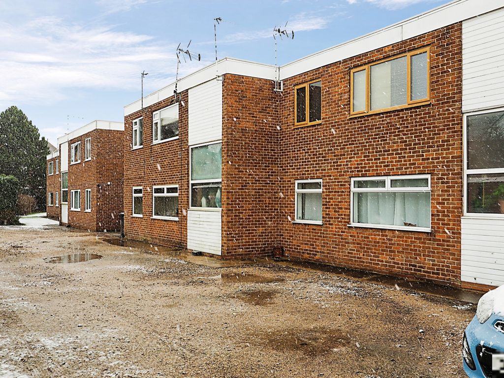 2 bed flat for sale in Rylands Court, Barton Street, Beeston