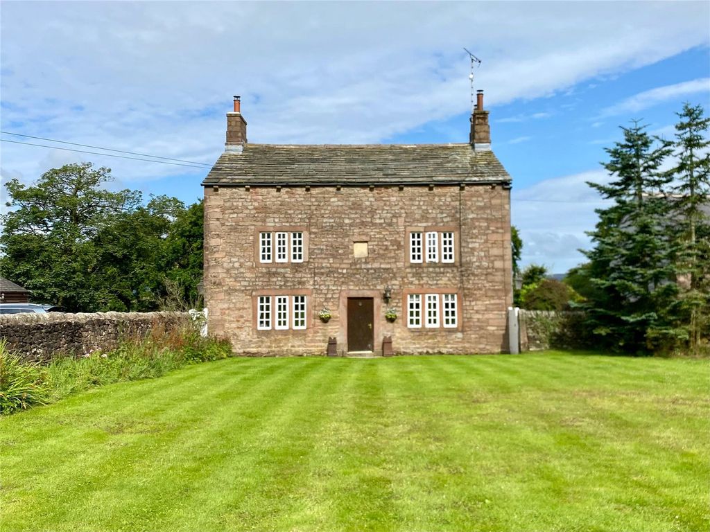 4 bed detached house to rent in Easington Road, Cow Ark, Clitheroe