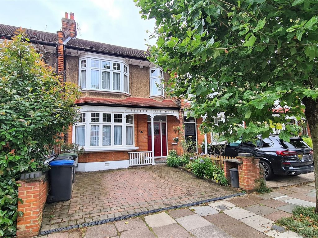 1 bed flat to rent in Oakfield Road, Southgate N14 Zoopla