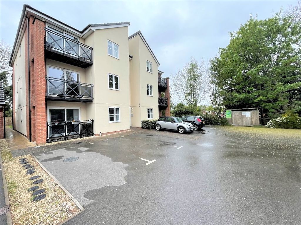 1 bed flat for sale in Kendrick Grove, Birmingham B28 Zoopla