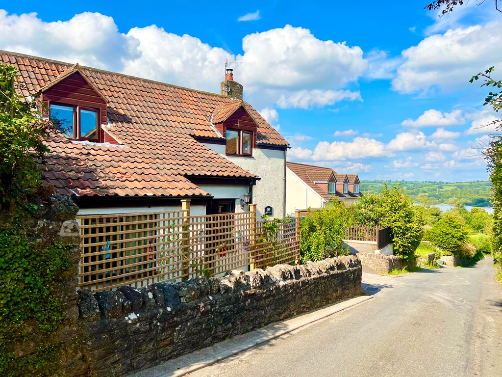 3 bed detached house for sale in Station Road, Blagdon, Bristol BS40, £