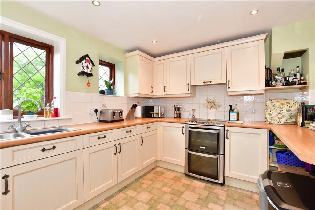 3 bed semidetached house for sale in Back Street, Ringwould, Deal