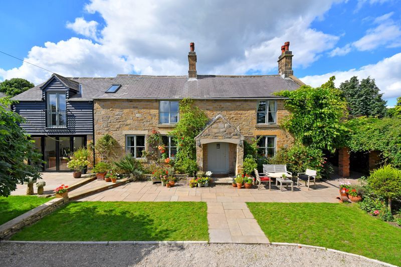 4 bed farmhouse for sale in Main Road, Marsh Lane, Sheffield S21 Zoopla