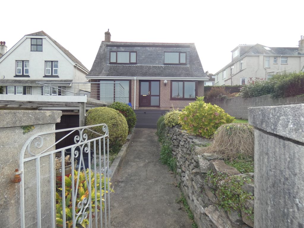 5 bed detached house to rent in Mount Road, Brixham TQ5, £1,800 pcm