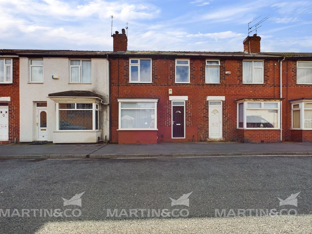 3 bed terraced house to rent in St. Catherines Avenue, Balby, Doncaster